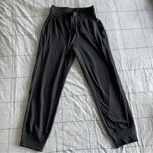 Lululemon Ready to Rulu High-Rise Cropped Jogger (Size 4)